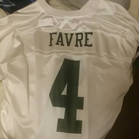 Brett Favre Jersey - Picture 3 of 4